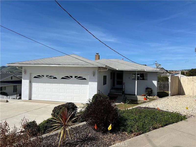 875 N 3rd Street, Grover Beach, CA 93433