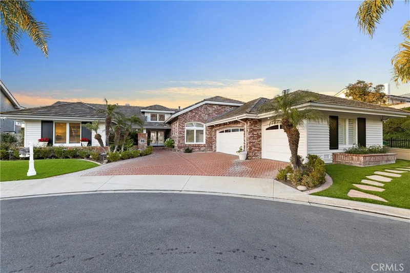 19 Skycrest, Irvine, CA 92603