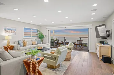 1571 San Elijo Ave photo 2