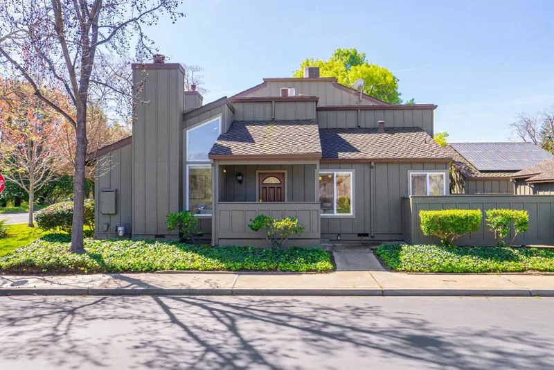 100 Walnut Hill Court, Los Gatos, CA 95032