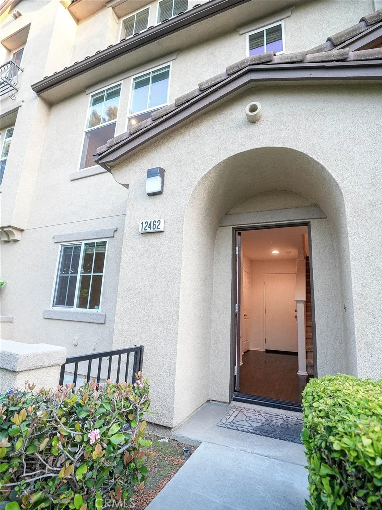 12462 Travanca Lane, Eastvale, CA 91752