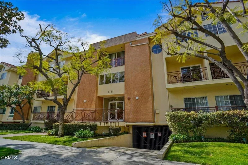 1131 Campbell Street 201, Glendale, CA 91207