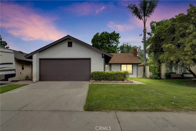 2245 Mountain Woods Street, Colton, CA 92324
