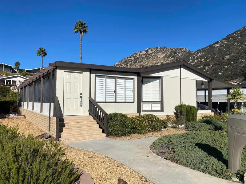 8975 Lawrence Welk Dr 245 245, Escondido, CA 92026