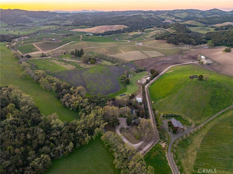 6320 Vineyard Drive, Paso Robles, CA 93446