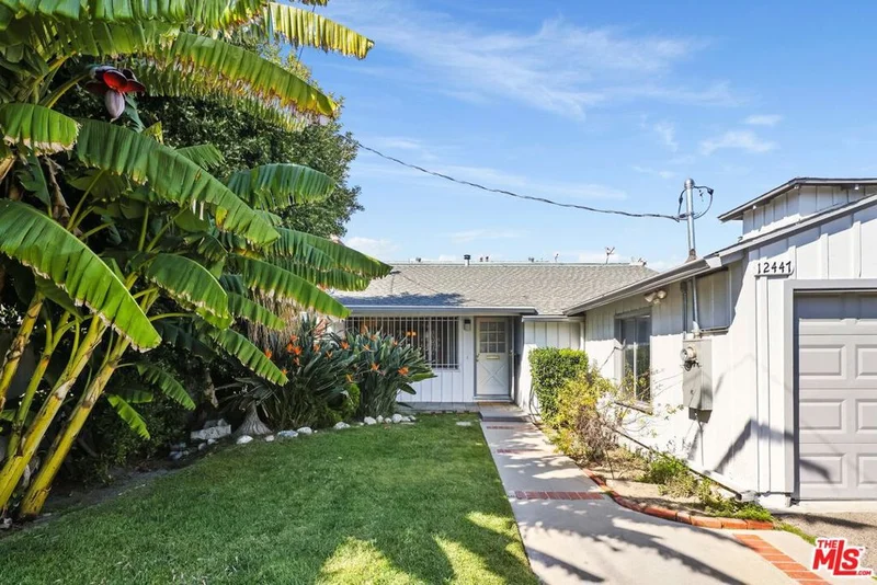 12447 Sylvan Street, Valley Glen, CA 91606