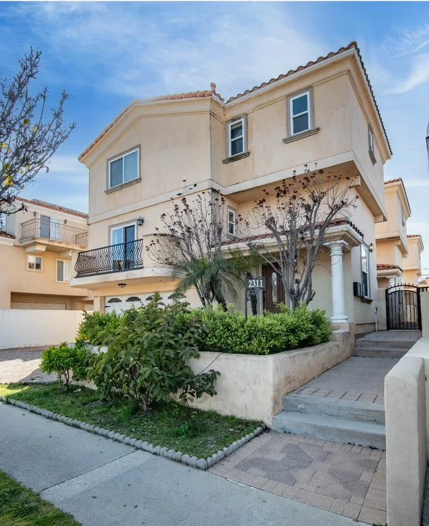 2311 Arlington Avenue A, Torrance, CA 90501