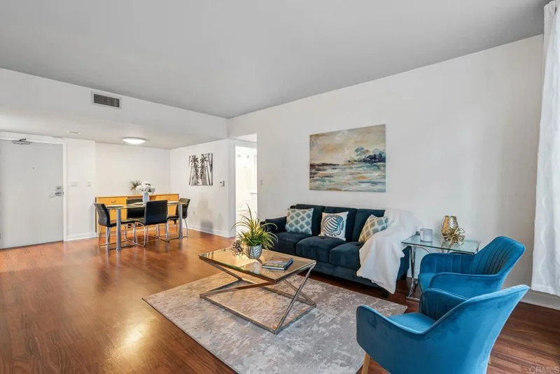 425 W Beech Street 308, San Diego, CA 92101