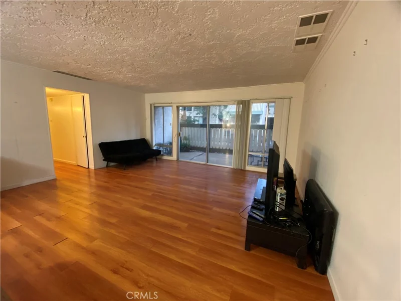 8601 International Avenue 171, Canoga Park, CA 91304