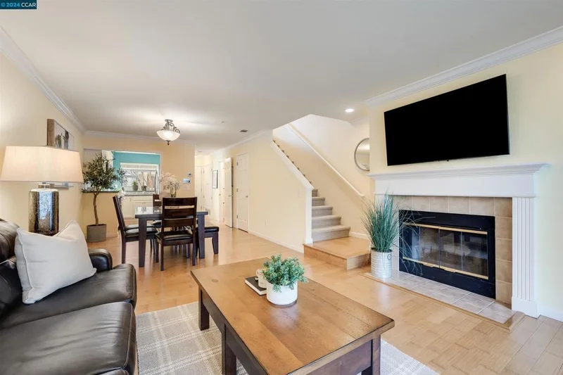 2596 Oak Rd 275, Walnut Creek, CA 94597