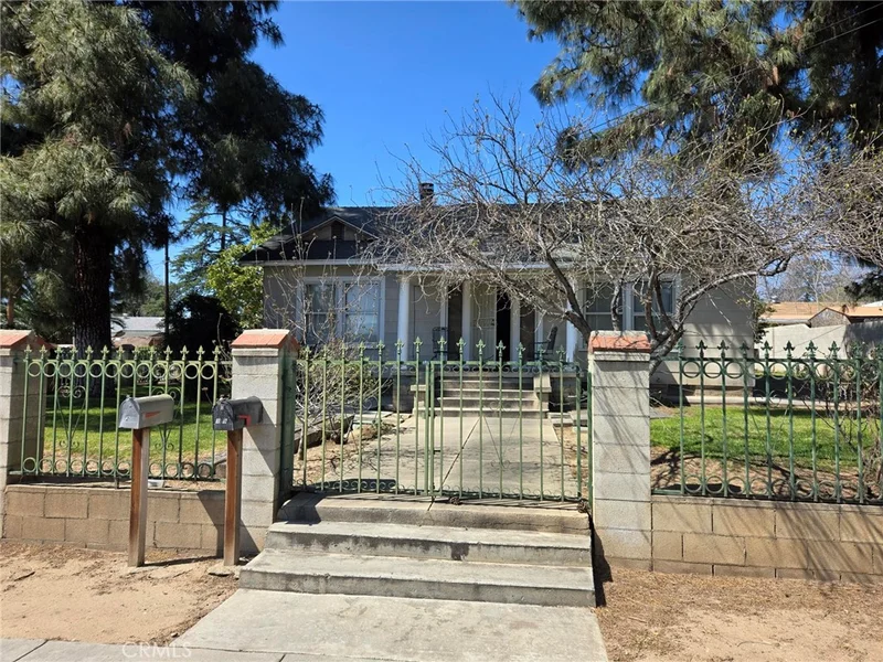119 N 121 8th N, Banning, CA 92220