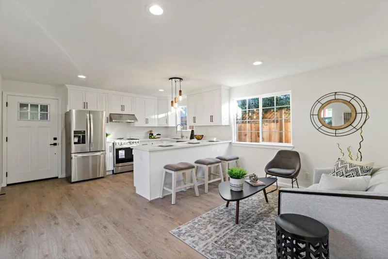 1127 Carlton Avenue, Menlo Park, CA 94025