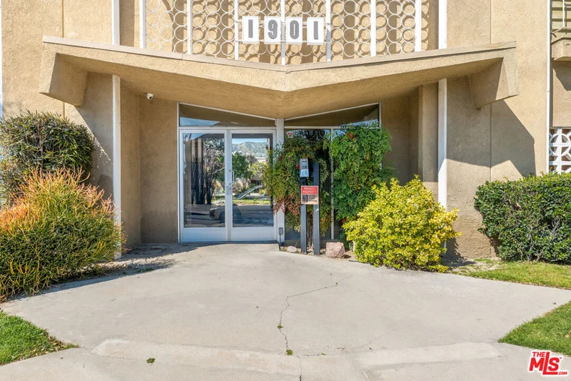1901 Peyton Avenue A, Burbank, CA 91504
