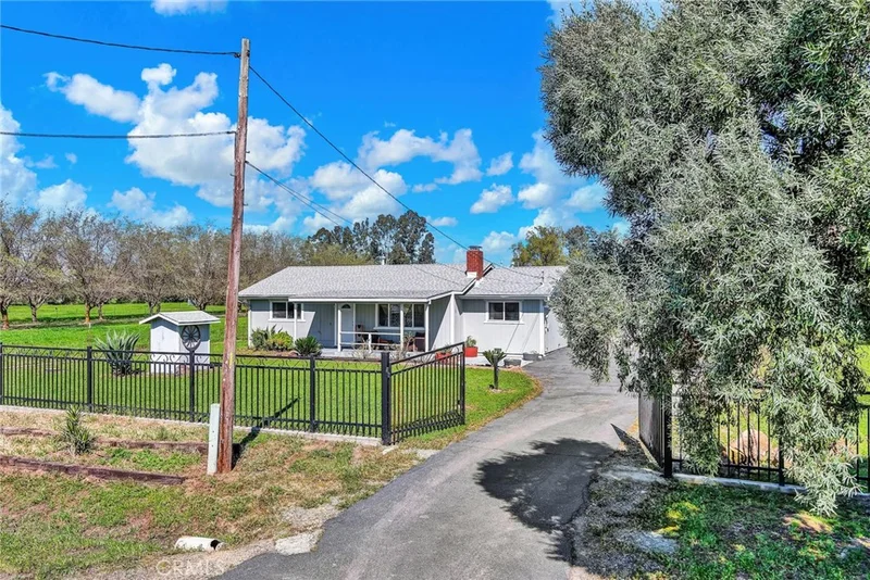 22638 Dove, Gerber, CA 96035