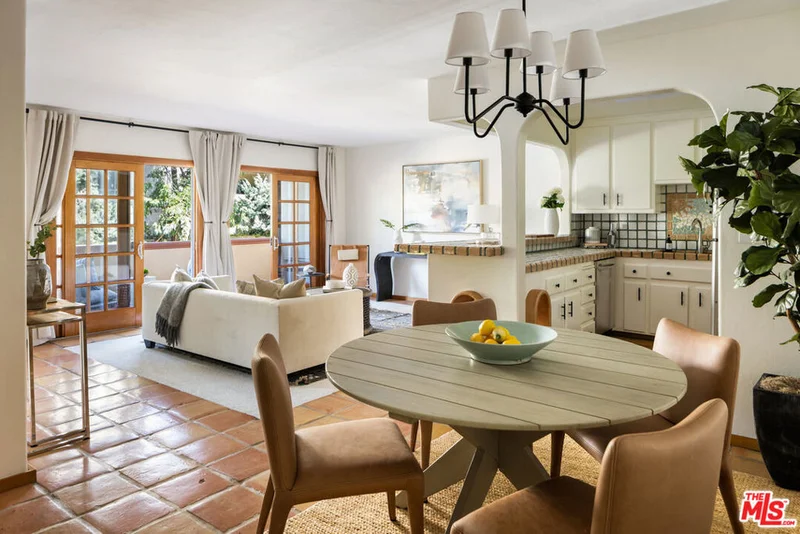 12500 Huston Street 102, Valley Village, CA 91607