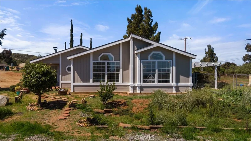 27200 Hoffman Lane, Menifee, CA 92584