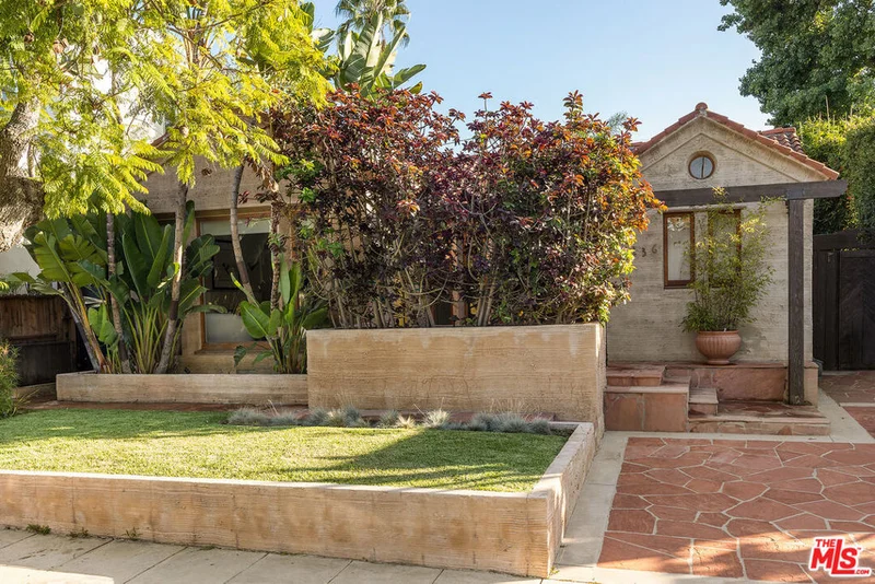 6136 W 5th Street, Los Angeles, CA 90048