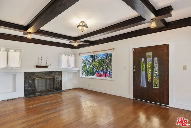 123 N Dillon Street, Los Angeles, CA 90026