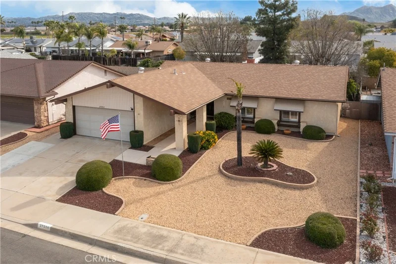 27086 Bottlebrush Lane, Menifee, CA 92586