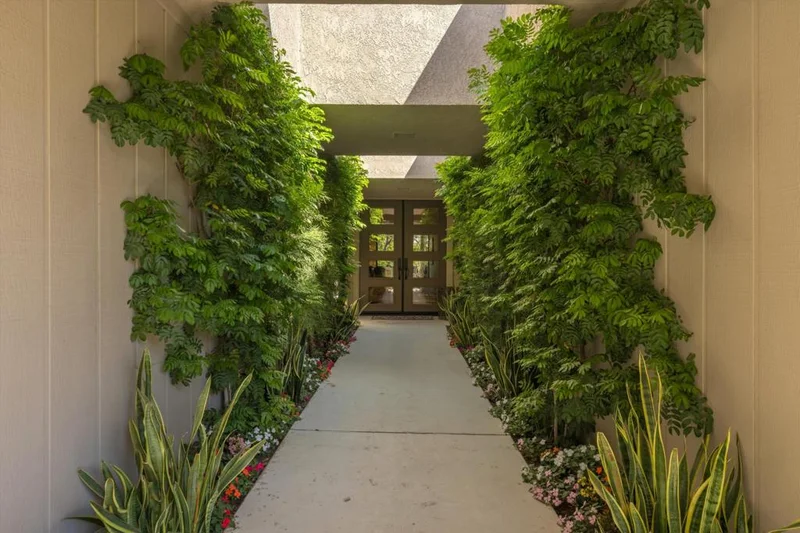 1 Barnard Court, Rancho Mirage, CA 92270