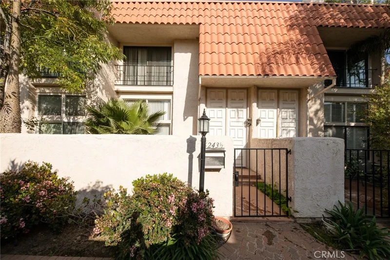 6243 1/2 Nita Avenue, Woodland Hills, CA 91367