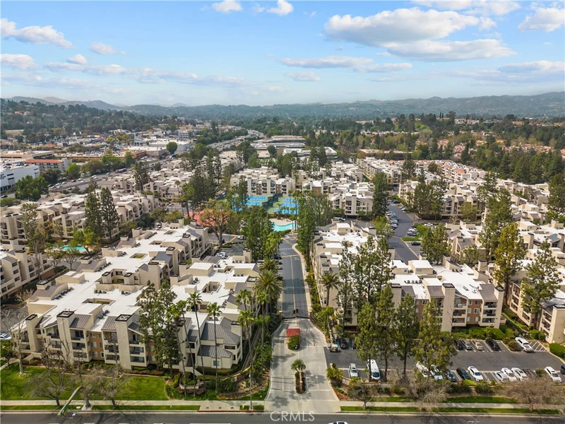 5535 Canoga Avenue 135, Woodland Hills, CA 91367