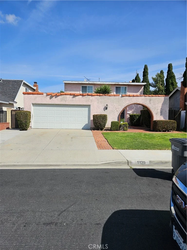 1129 E Gladwick Street, Carson, CA 90746