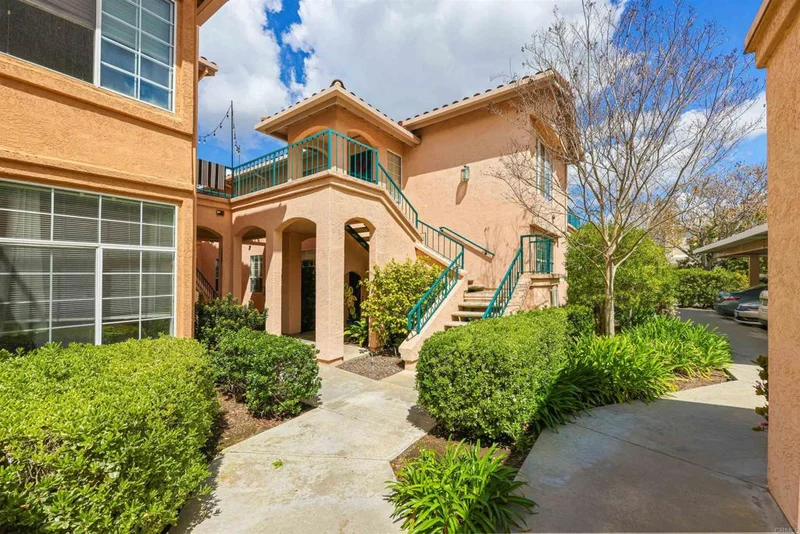 18577 Caminito Pasadero 418, San Diego, CA 92128
