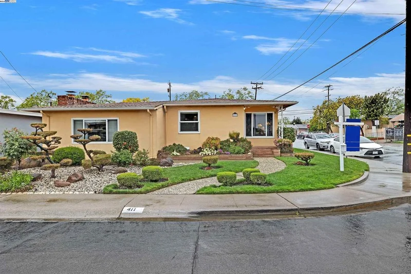 411 Ginger Ave, Hayward, CA 94541