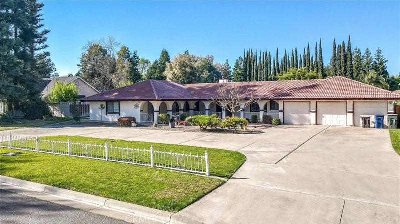 2565 Lecco Way, Merced, CA 95340