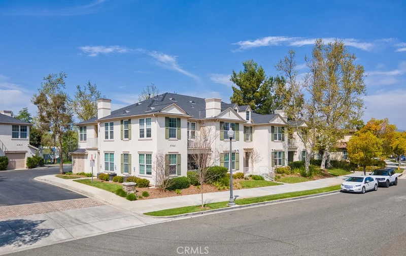 27021 Channel Lane 19, Valencia, CA 91355