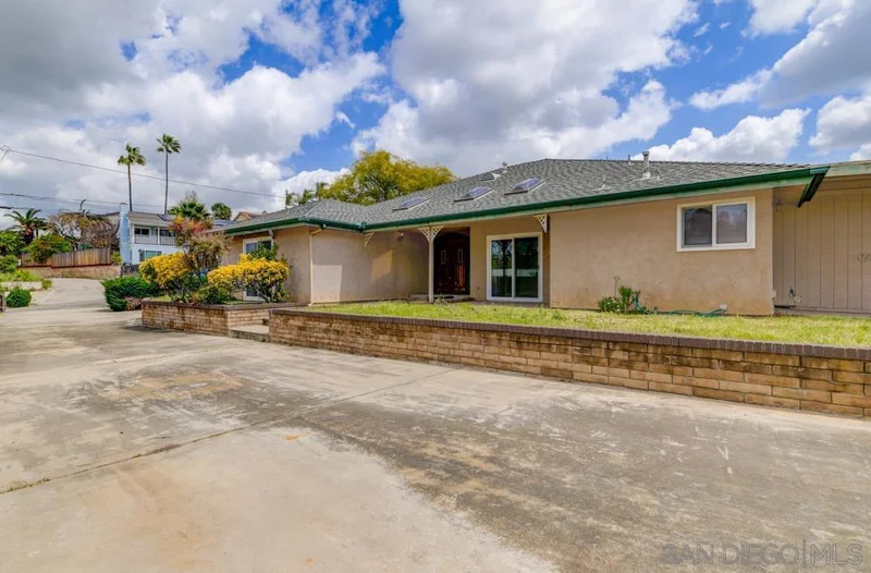 8915 Fair, Lakeside, CA 92040