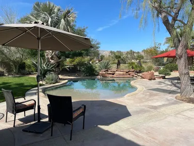 60189 Poinsettia Place photo 2