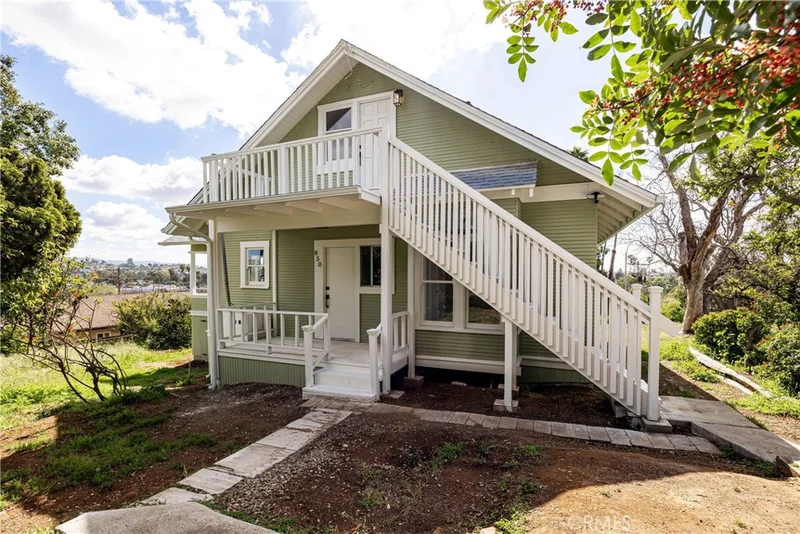 850 W 7th Avenue, Escondido, CA 92025