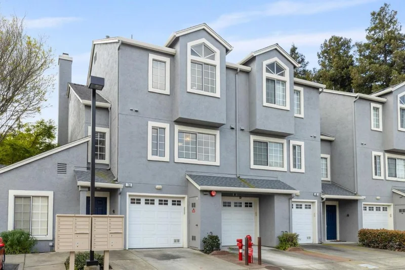 78 Crossing Court, Hayward, CA 94544