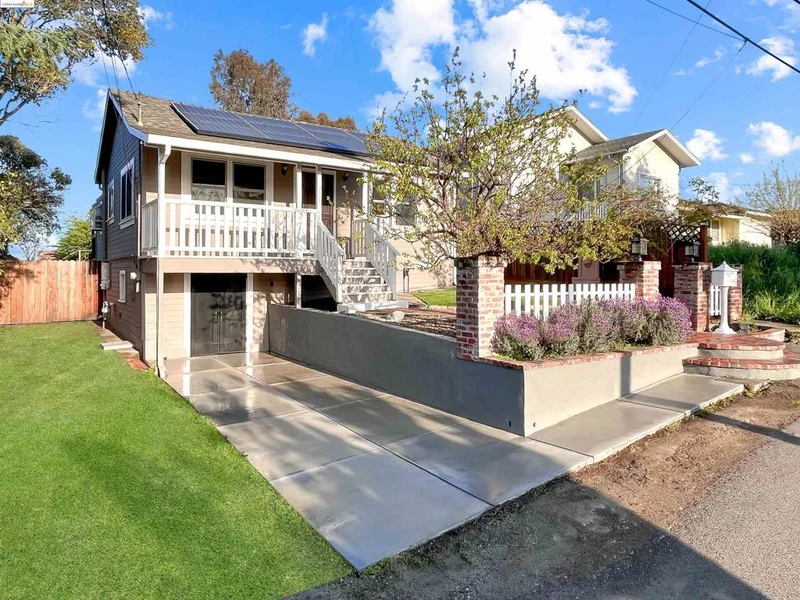 2307 Leslie Ave, Martinez, CA 94553