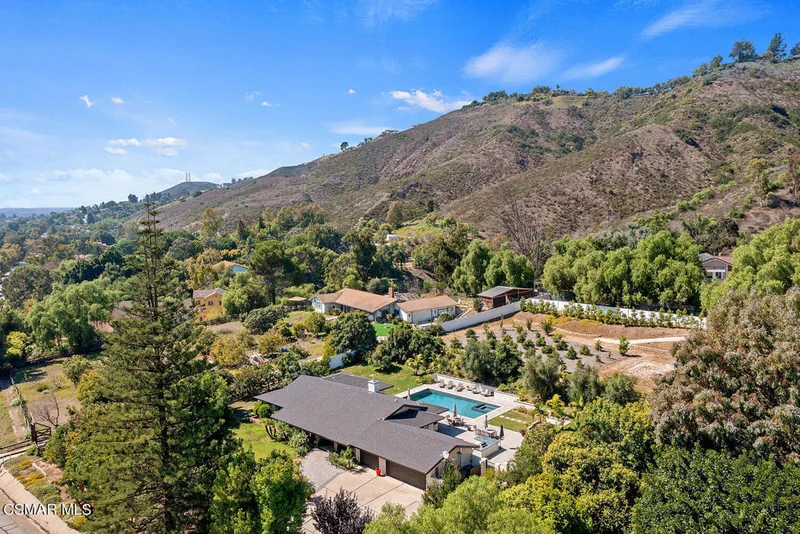 11825 Barranca Road, Santa Rosa, CA 93012
