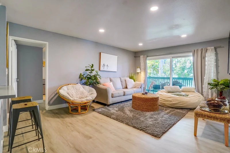 424 N Bellflower Boulevard 308, Long Beach, CA 90814