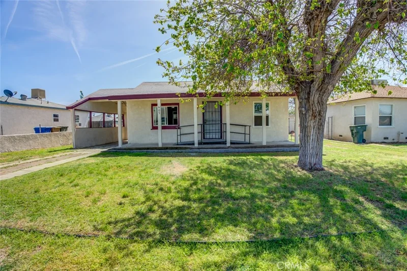 903 El Tejon Avenue, Bakersfield, CA 93308