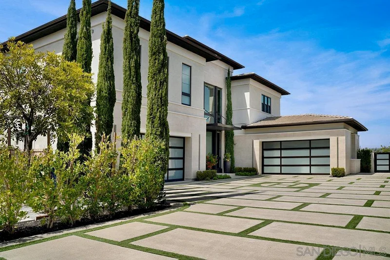 6170 Tiki Ct, San Diego, CA 92130