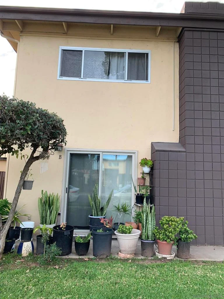 410 Woodlawn Ave B, Chula Vista, CA 91910