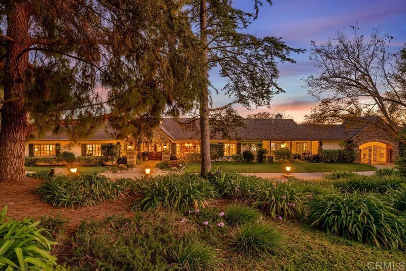 27 Shady Hill Lane, Fallbrook, CA 92028