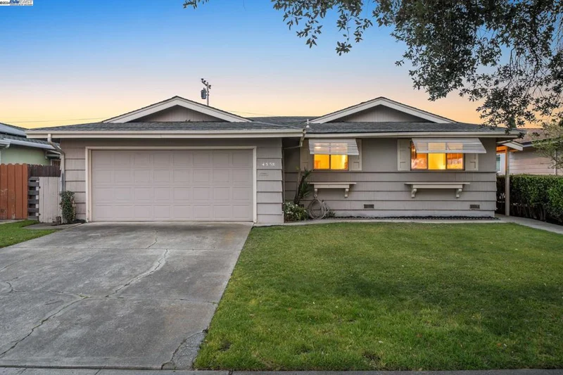 4558 Mowry Ave, Fremont, CA 94538