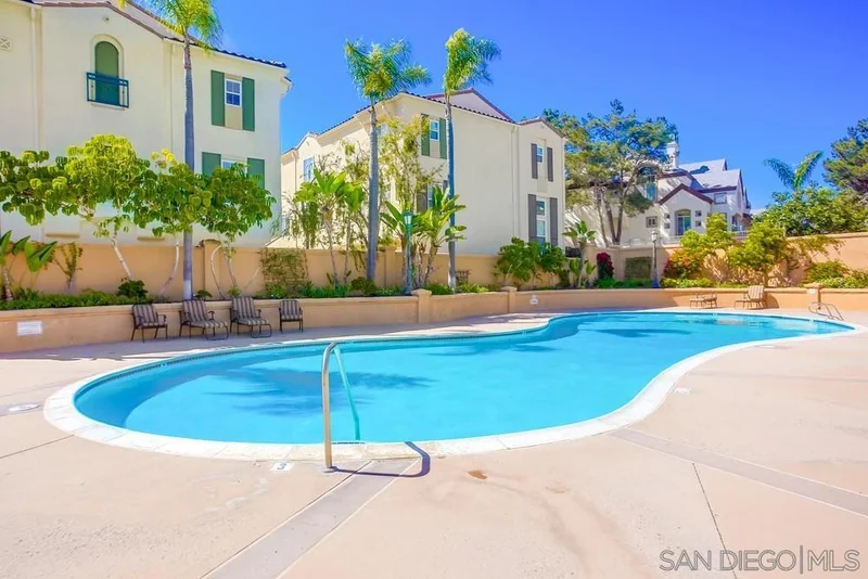 12360 Carmel Country Rd. B306, San Diego, CA 92130
