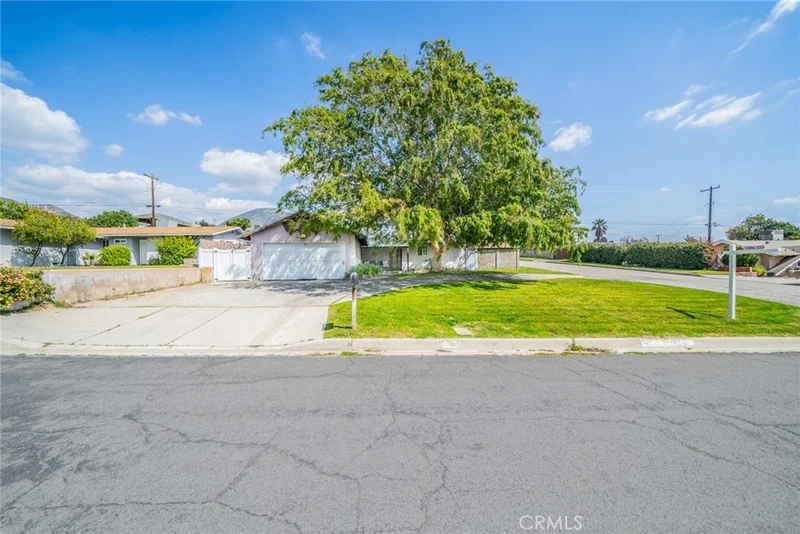 5463 Elm Avenue, San Bernardino, CA 92404