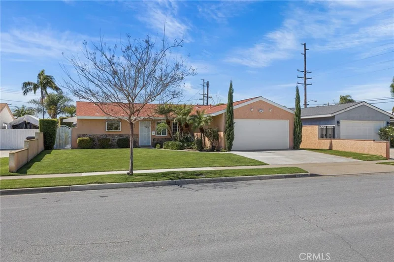 10011 Saint Charles Avenue, Cypress, CA 90630