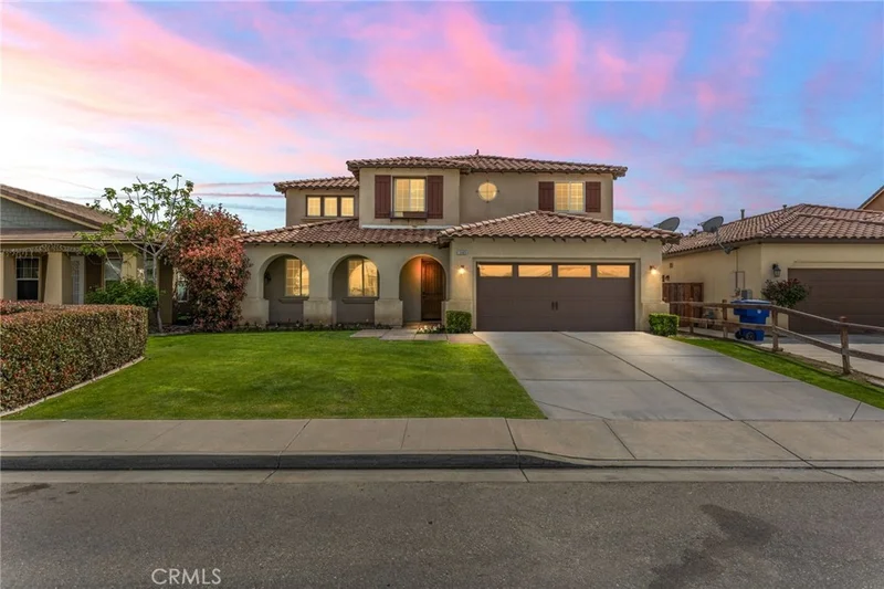 10405 Sirretta Peak Place, Bakersfield, CA 93311