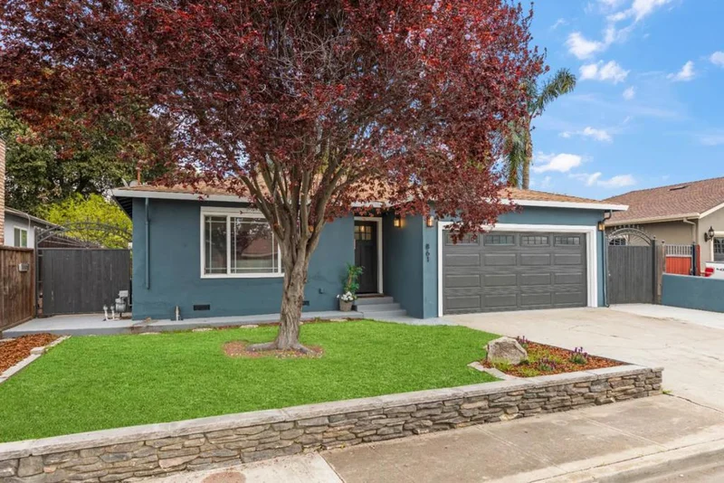861 Suiter Street, Hollister, CA 95023