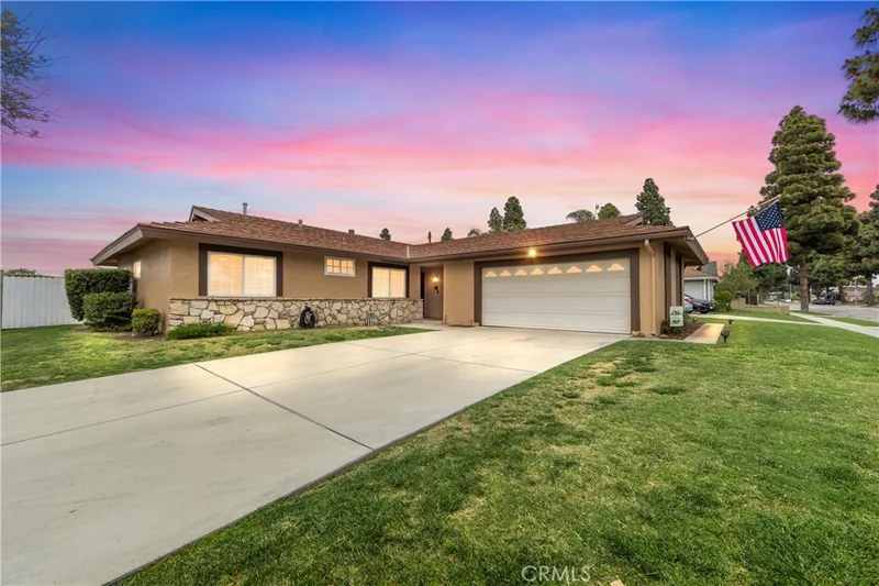 5611 Richmond Avenue, Garden Grove, CA 92845