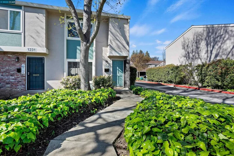 1231 Pine Creek Way A, Concord, CA 94520
